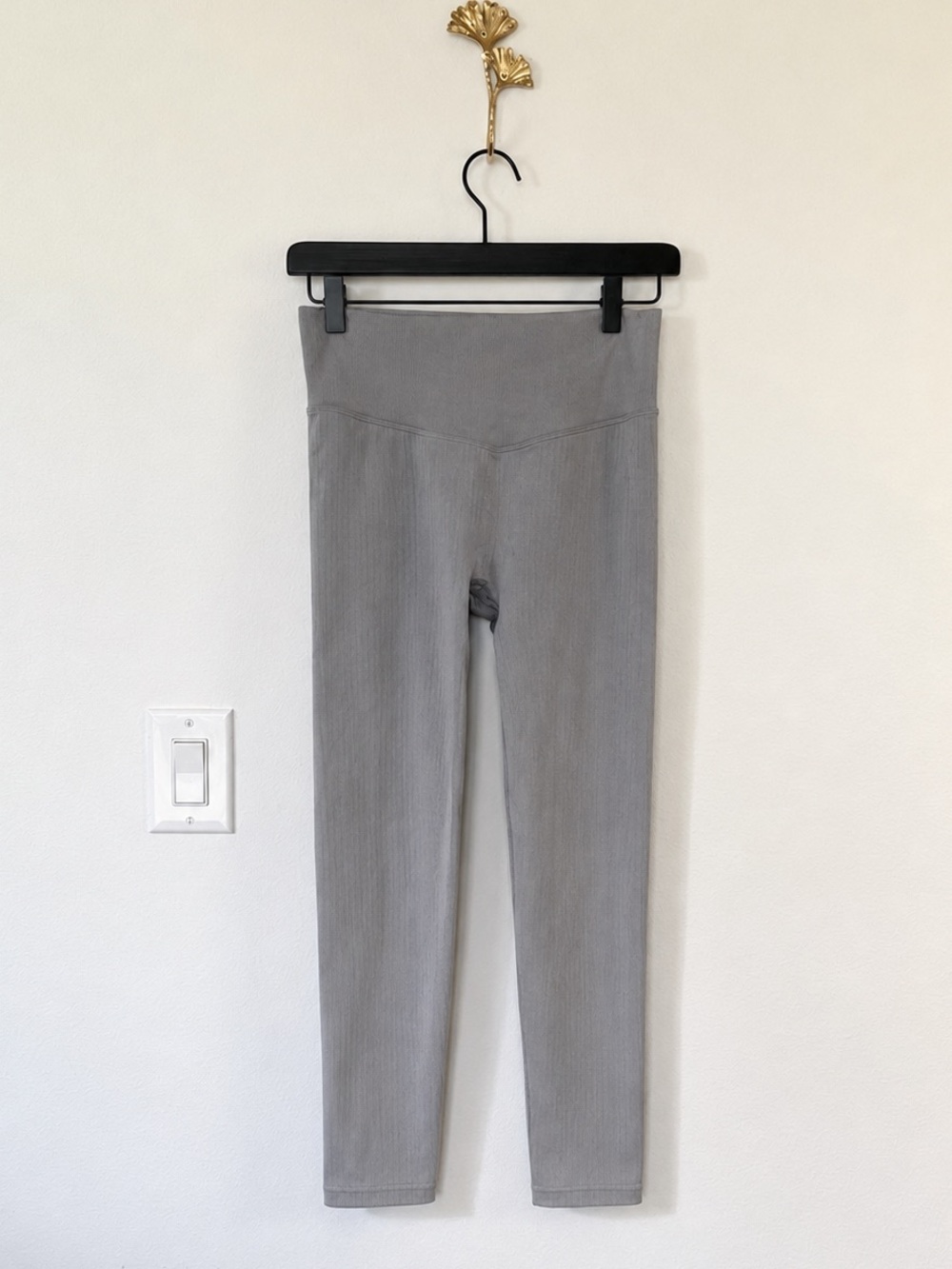 PINK ACTIVE Gray Ribbed High Waist Leggings Size M